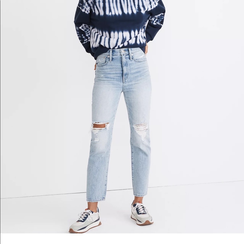 The Perfect Vintage Jean in Calabria Wash: Ripped Edition